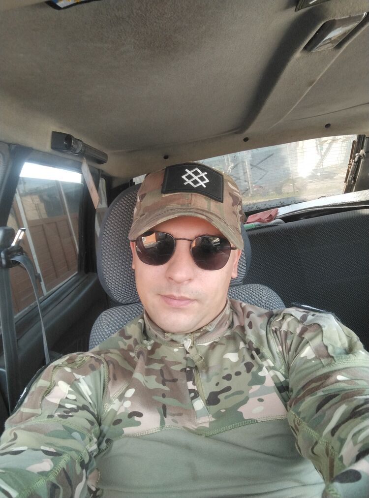  44465822  , 28 ,    