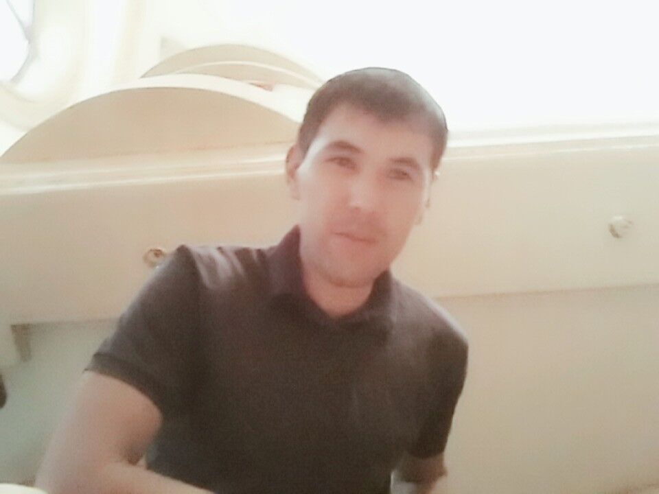  ,   Bek, 39 ,     , c 