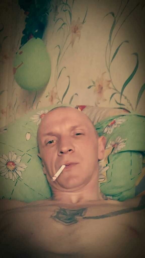  ,   Alik, 44 ,   