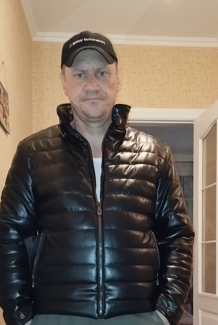  ,   Sergej, 41 ,   ,   , c , 