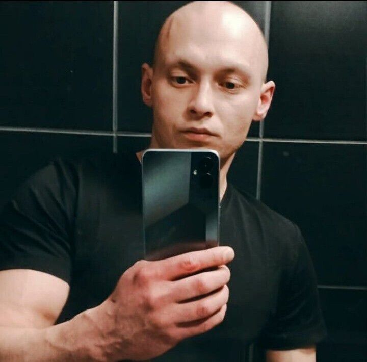  48239722  , 33 ,    