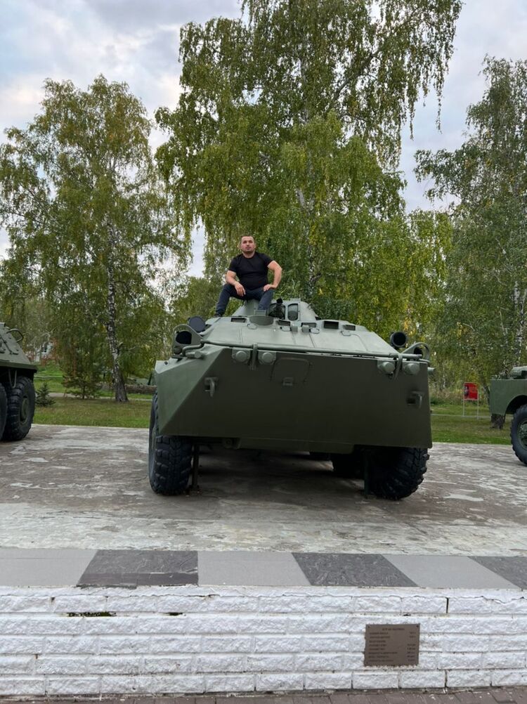  ,   RUSLAN, 37 ,   ,   