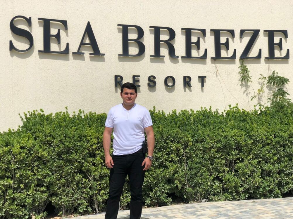  29818222  Farid Musaev, 25 ,    