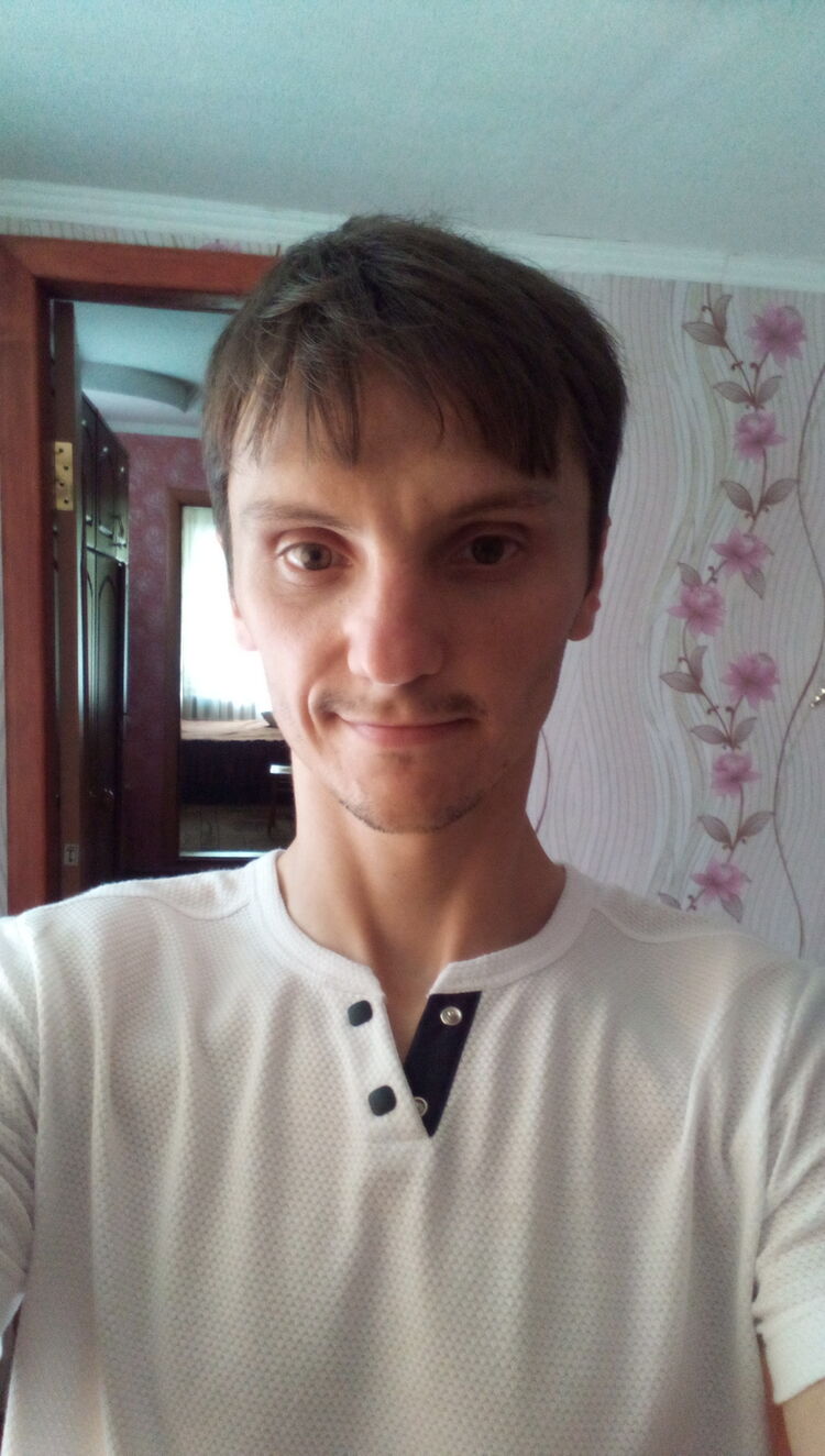  29745312  Sergij, 32 ,    -