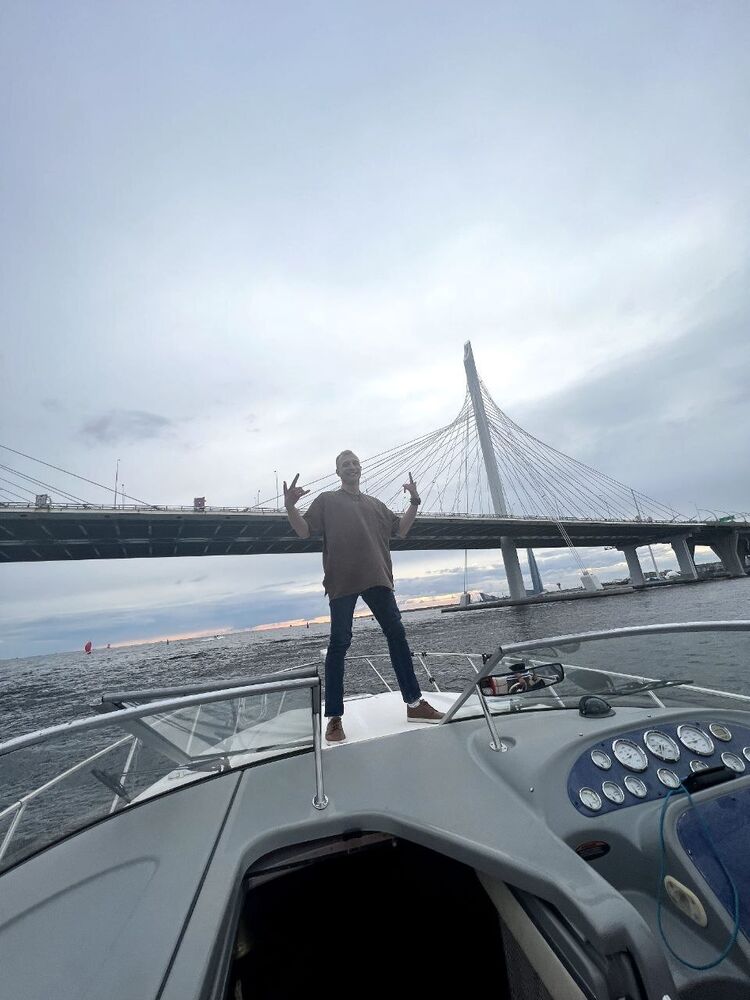  53027172  , 35 ,    -