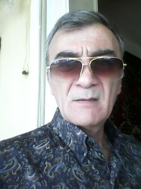  10281432  Armen, 62 ,    