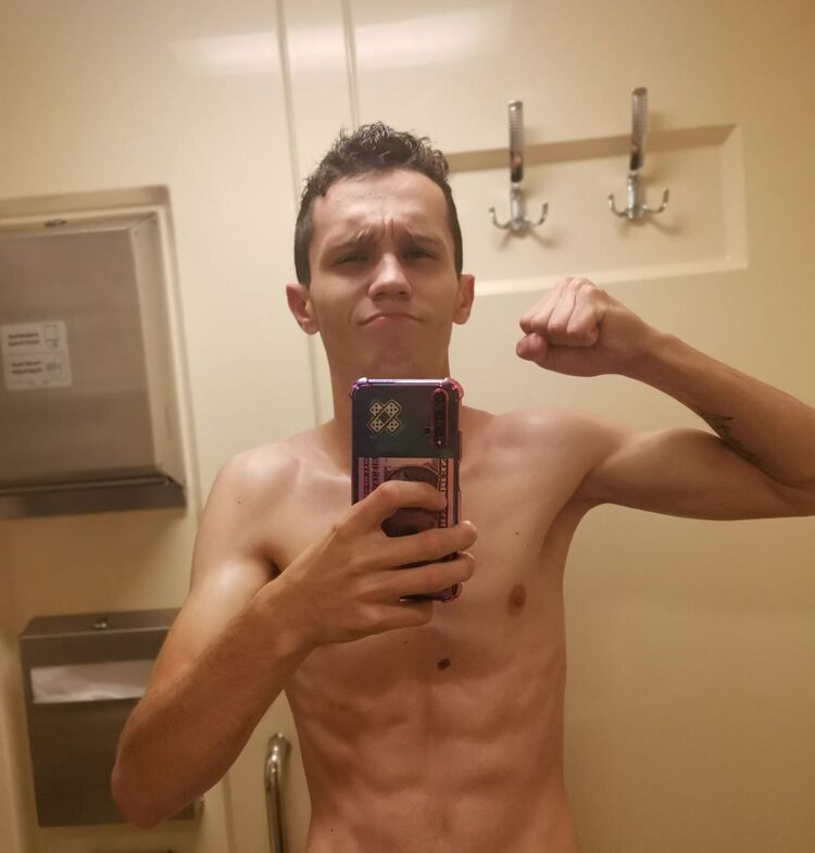 ���� 43694942 ����� ������, 22 ����, ���� ���������� � �����������