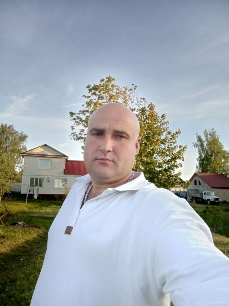  ,   Sergei bir, 37 ,   ,   
