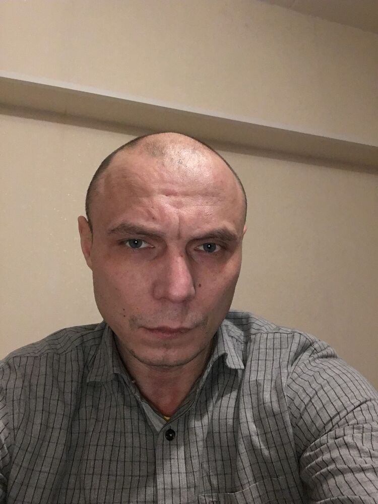 18668382  , 43 ,    