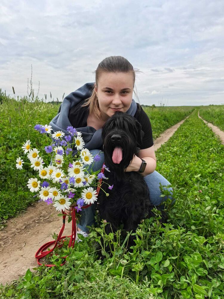  53702202  Darya, 27 ,    