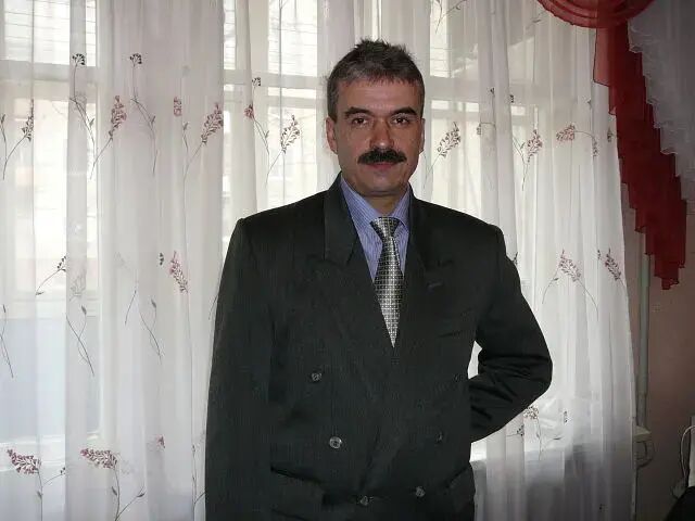  39371832  , 61 ,    
