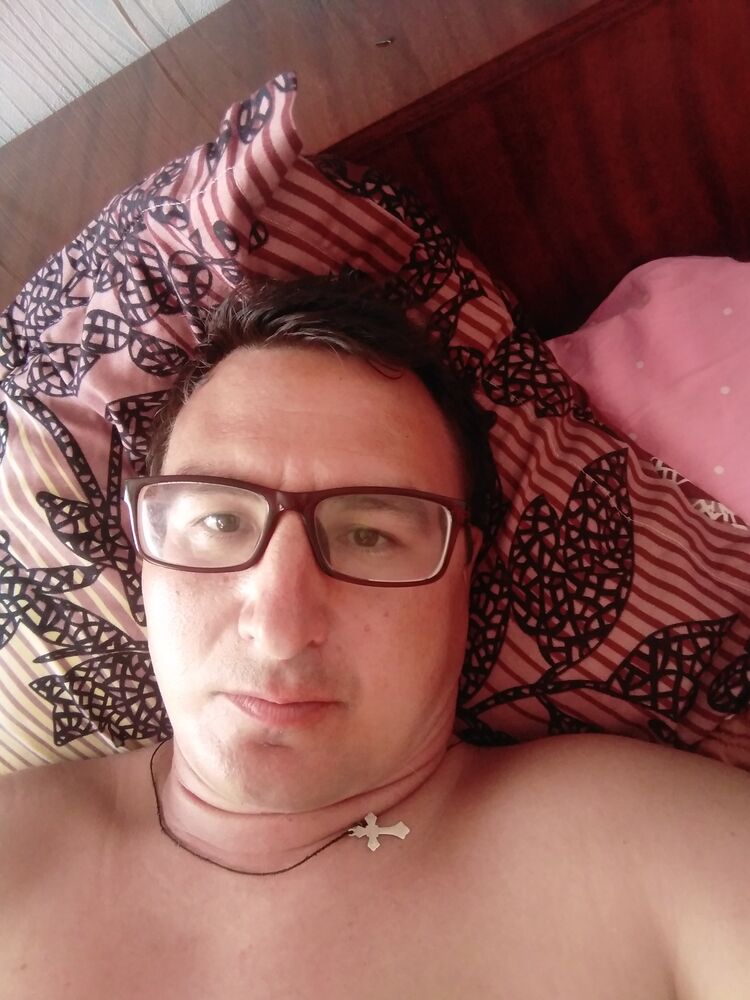  41997722  Nikolai, 39 ,    