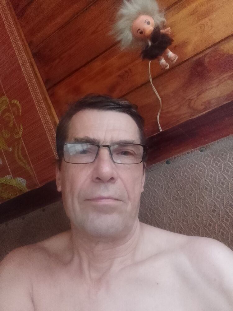  28956692  , 66 ,    