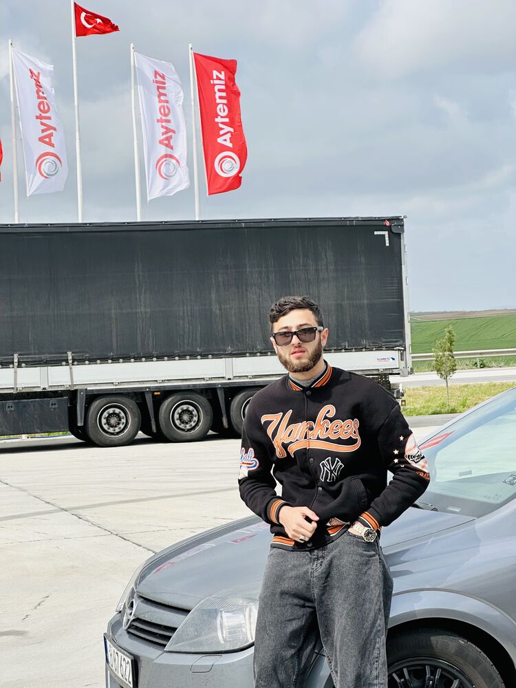  Ustron,   Tunjay, 25 ,   ,   