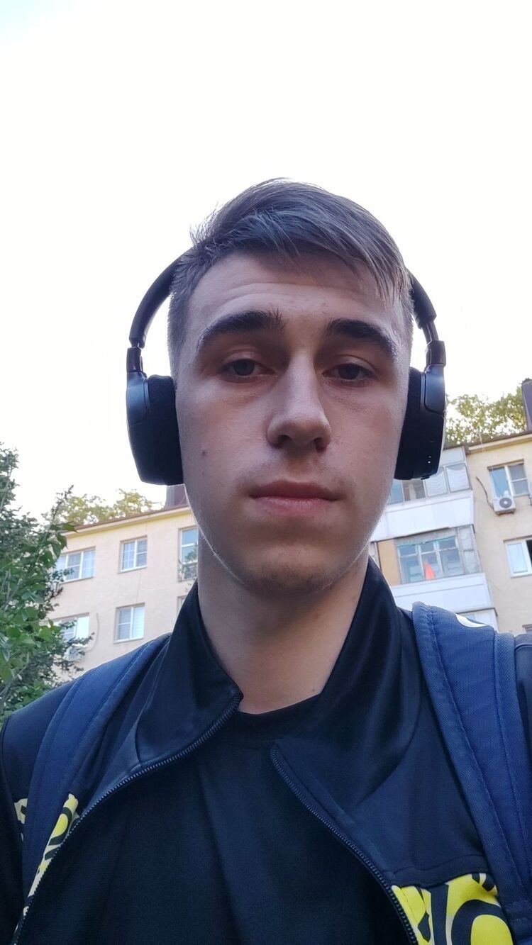  46881952  , 19 ,    
