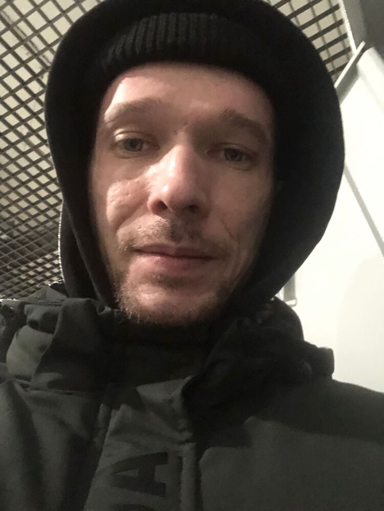  52727962  , 32 ,    