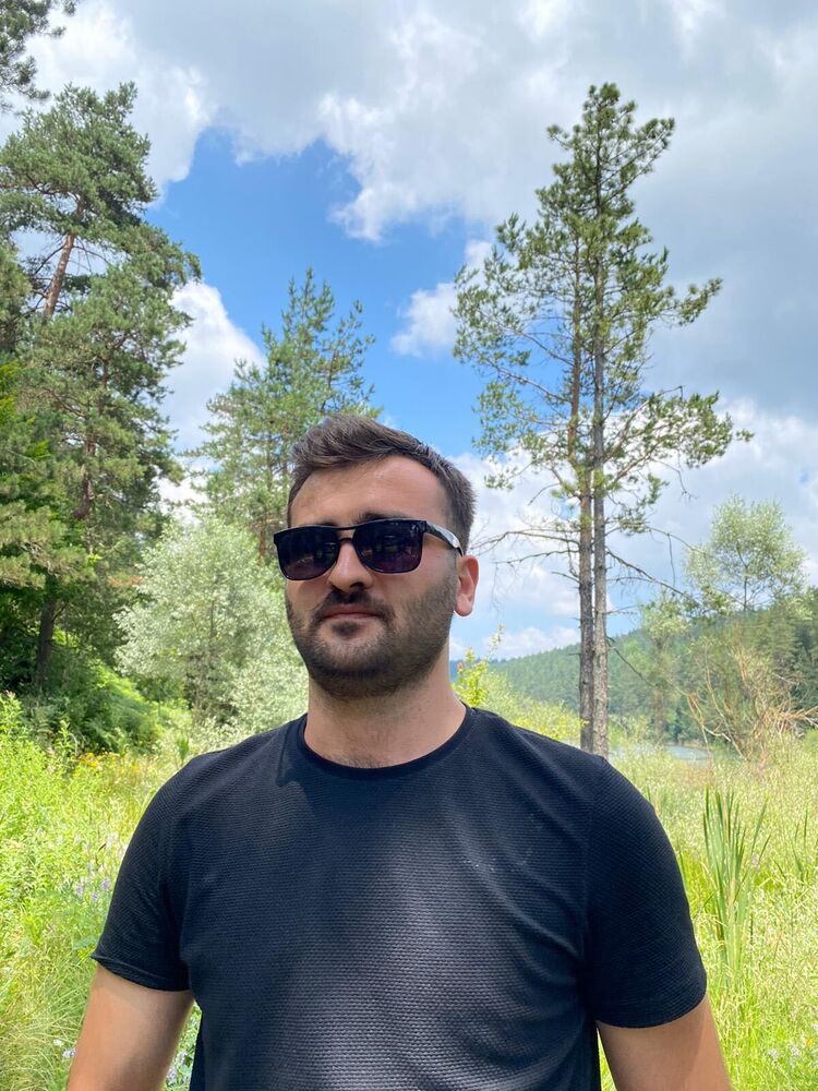  Ortakoy,   Aslan, 27 ,     , c 