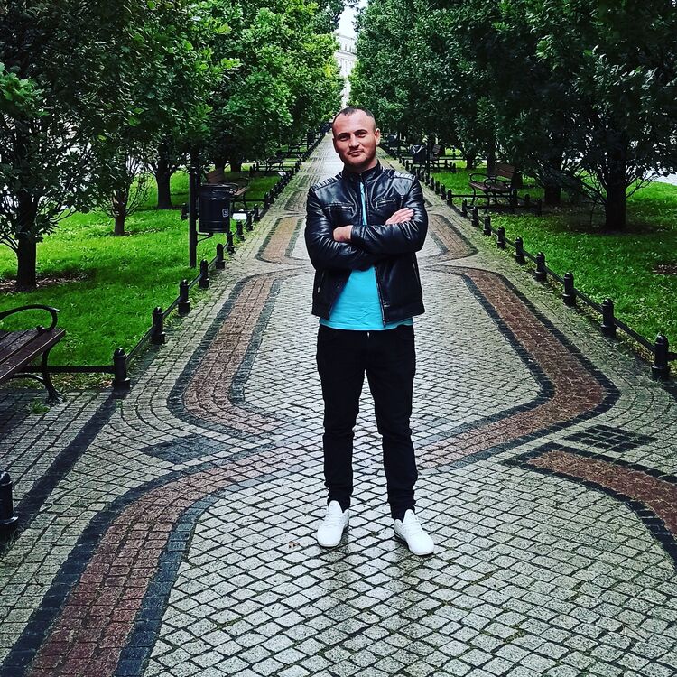  29797132  Vladislav, 33 ,    