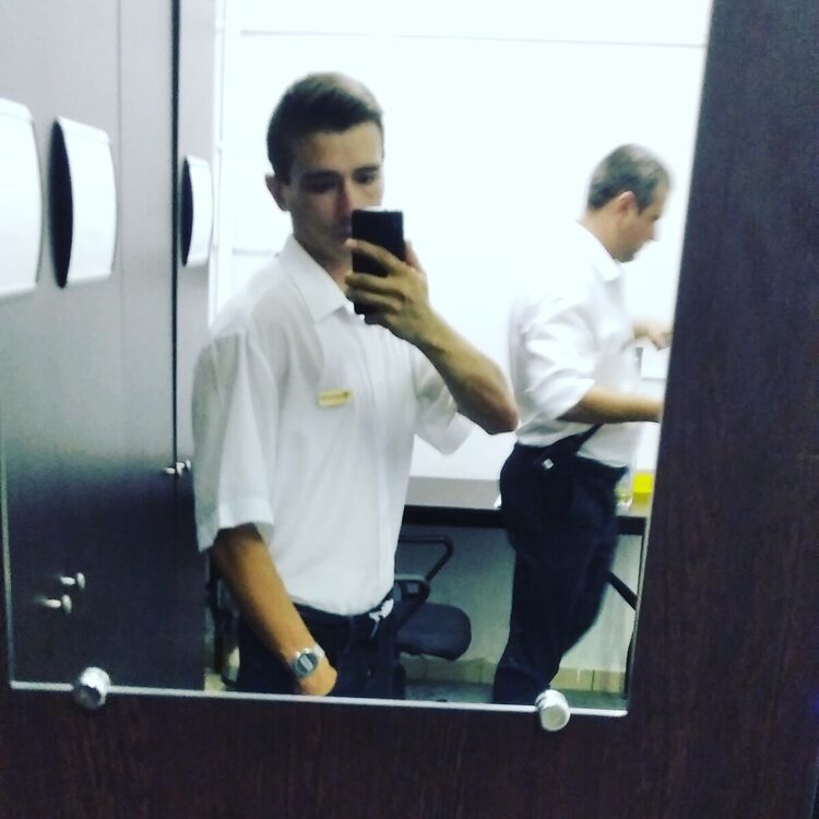  21060022  , 28 ,    
