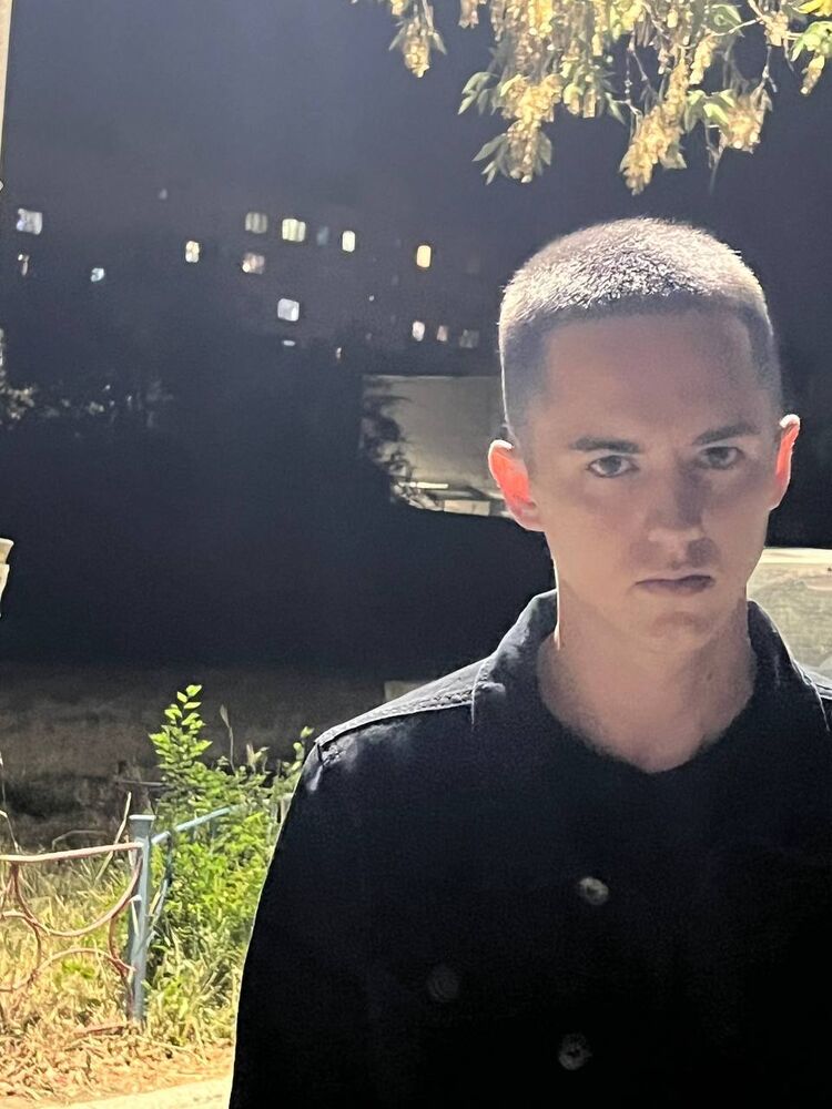  ,   Danil, 20 ,   , 