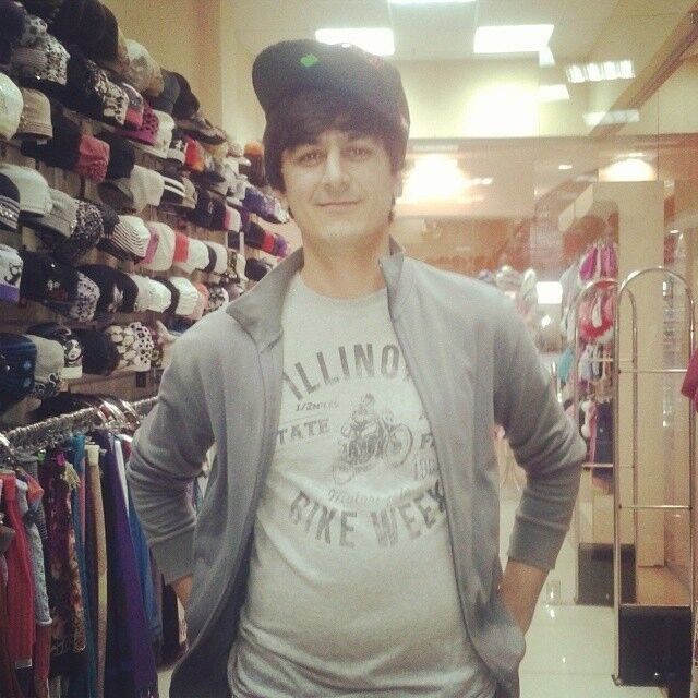  4550252  Samad, 38 ,    