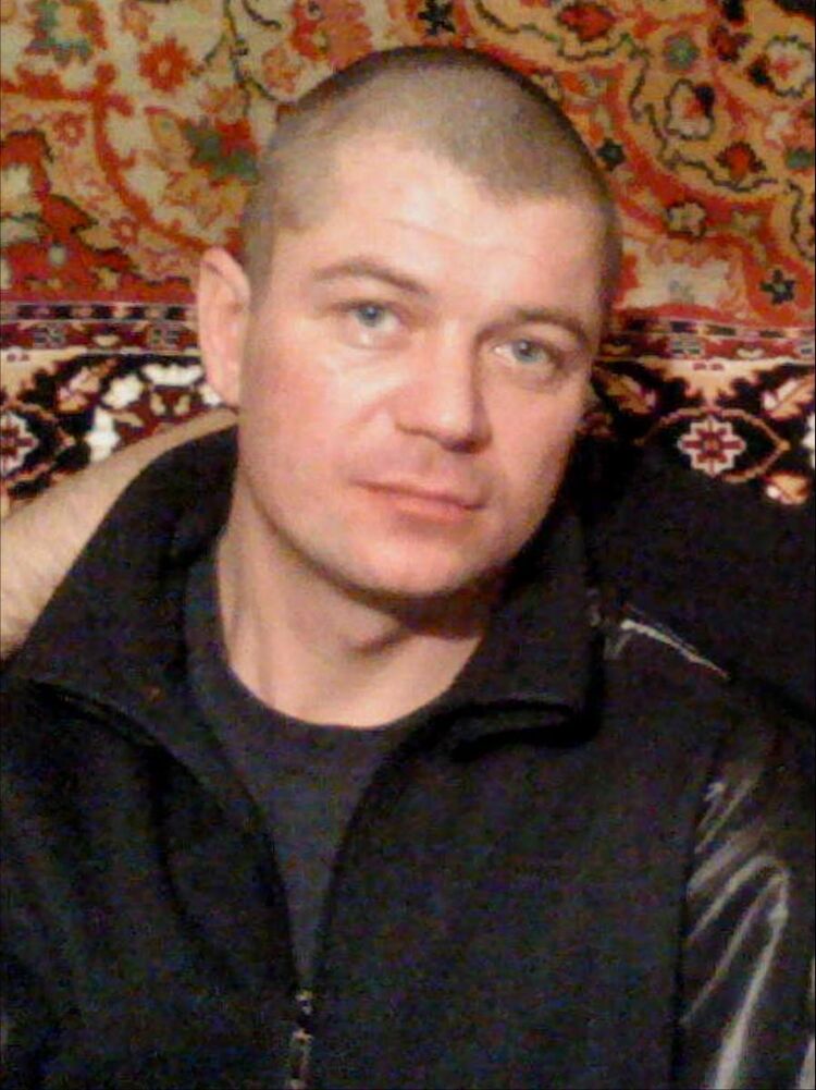  15006302  Maks, 45 ,    