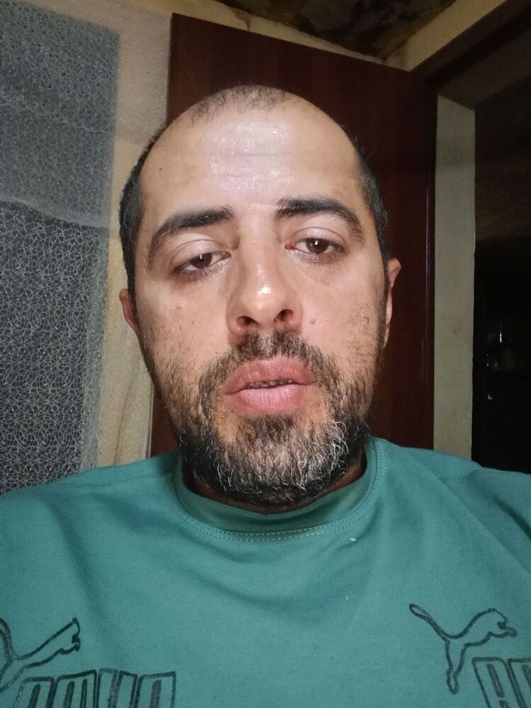  53834072  , 37 ,    --