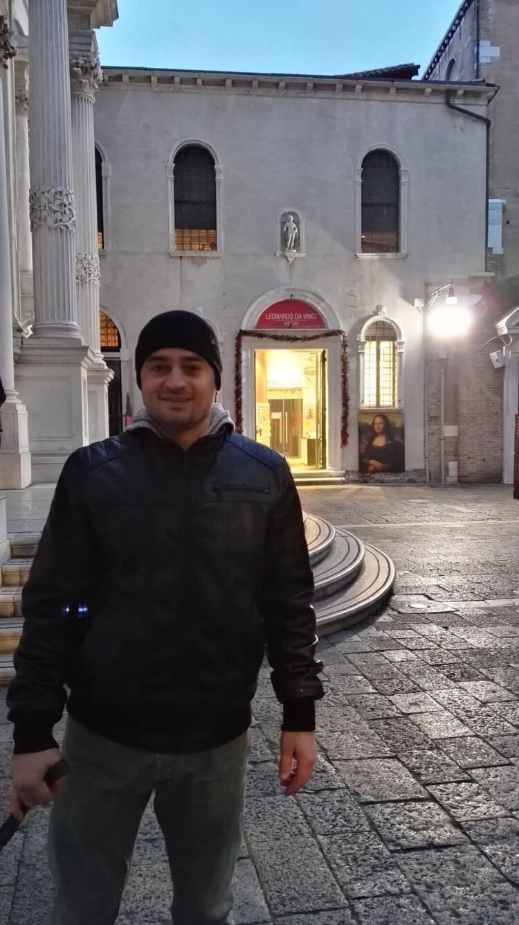  ,   Oleg, 43 ,   ,   , c 