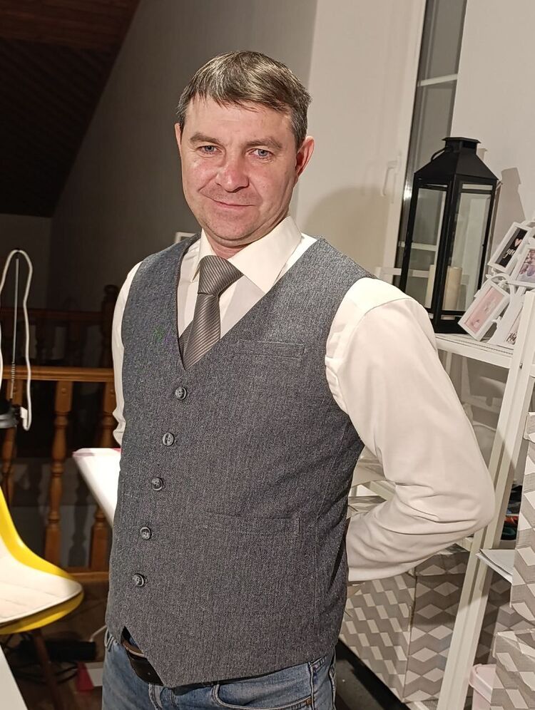  54743492  Arthru james, 55 ,    