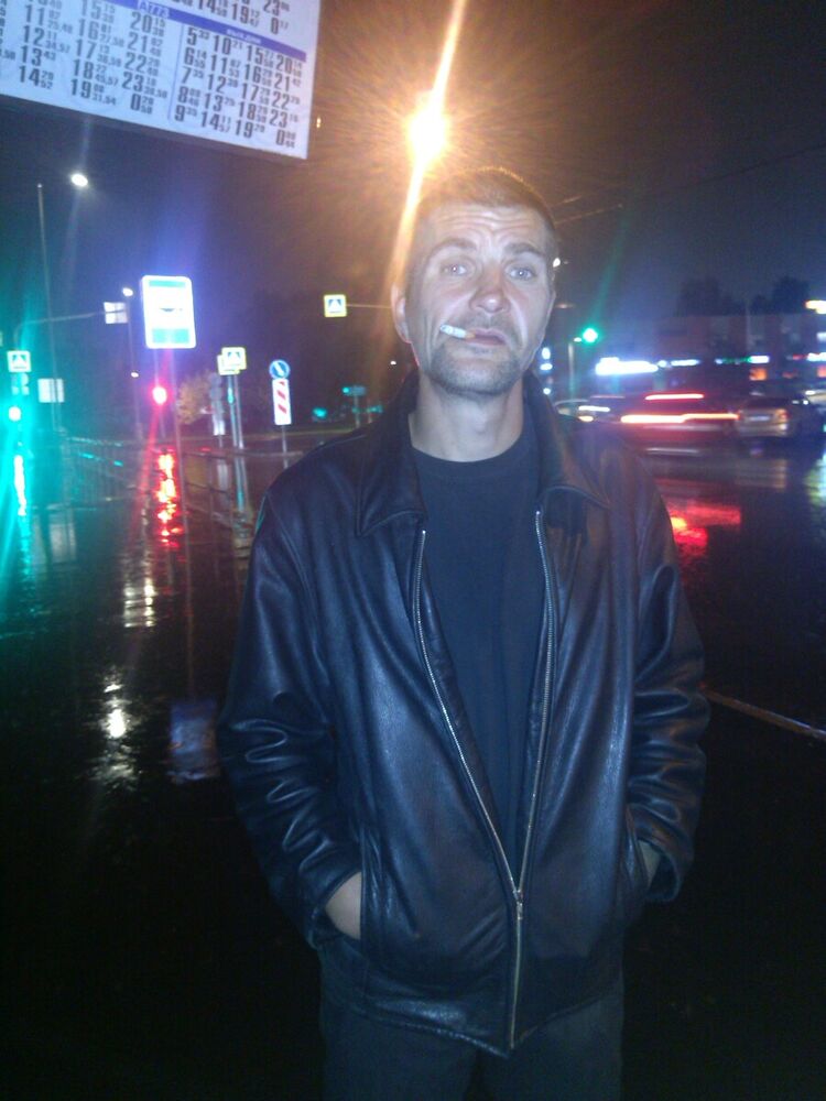  ,   Sergej, 40 ,   