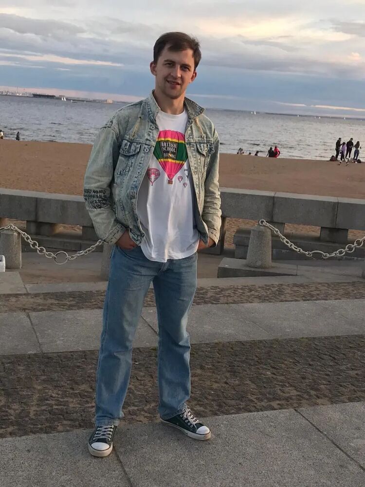  50909392  Mikhail, 31 ,    -