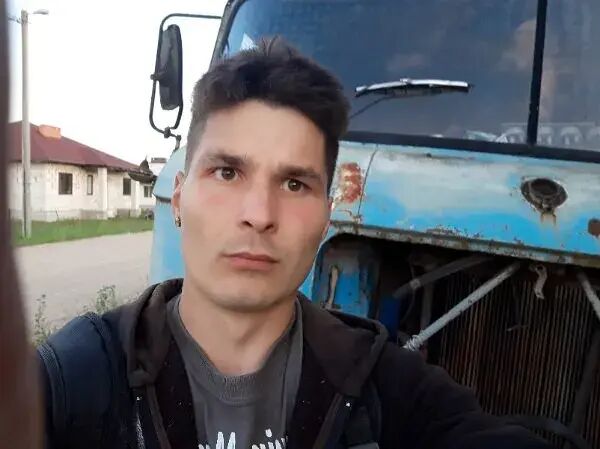  34253712  Vasili, 32 ,    