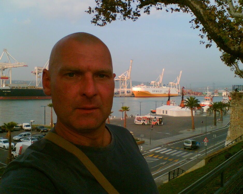  ,   Erik, 54 ,  