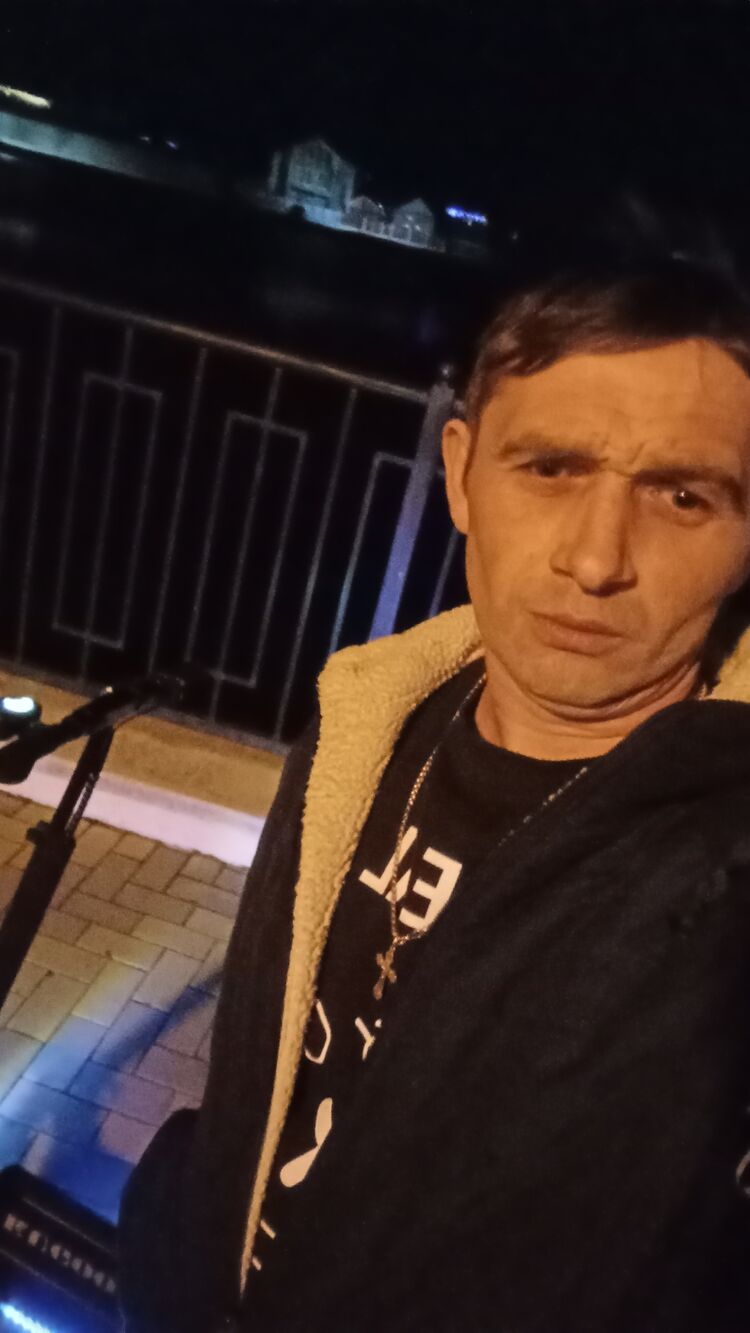  48709802  , 37 ,    