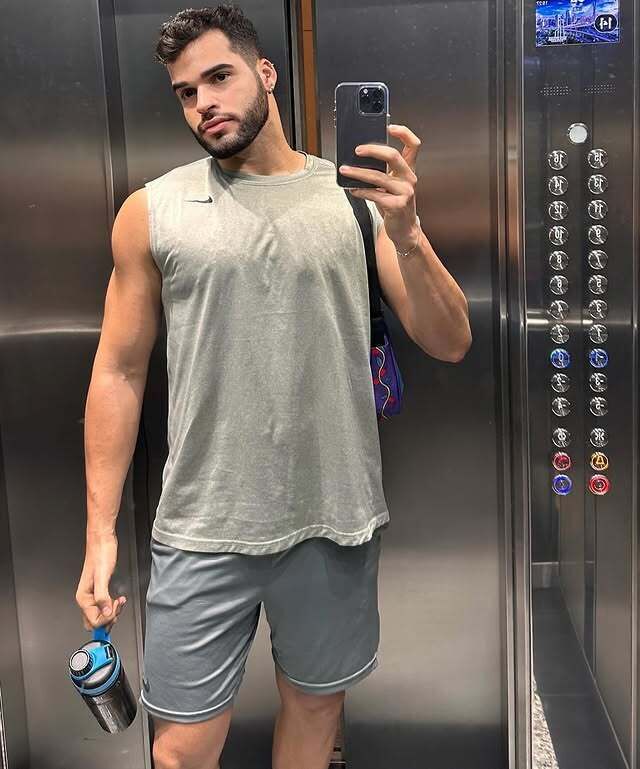  48787492  , 37 ,    