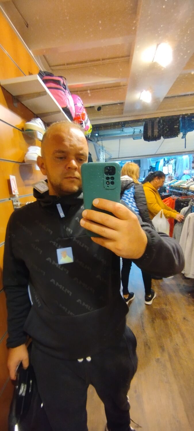  53678732  , 34 ,    