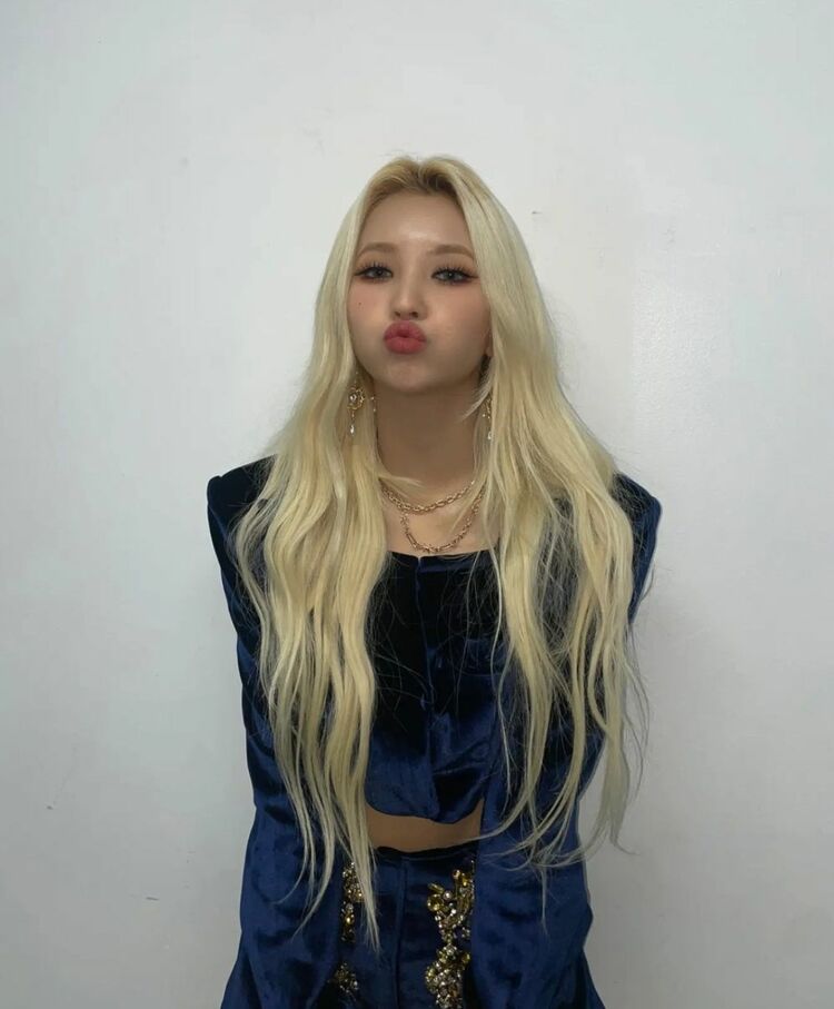  32477372  Jeon So Yeon, 26 ,    