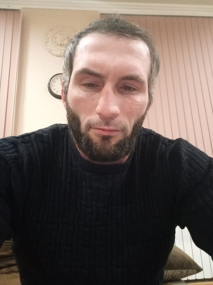  ,   Sami, 33 ,   ,   