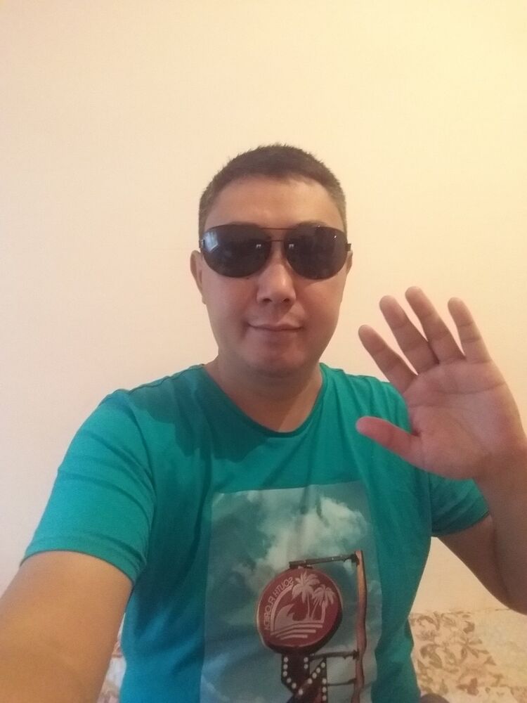  18054582  , 48 ,    