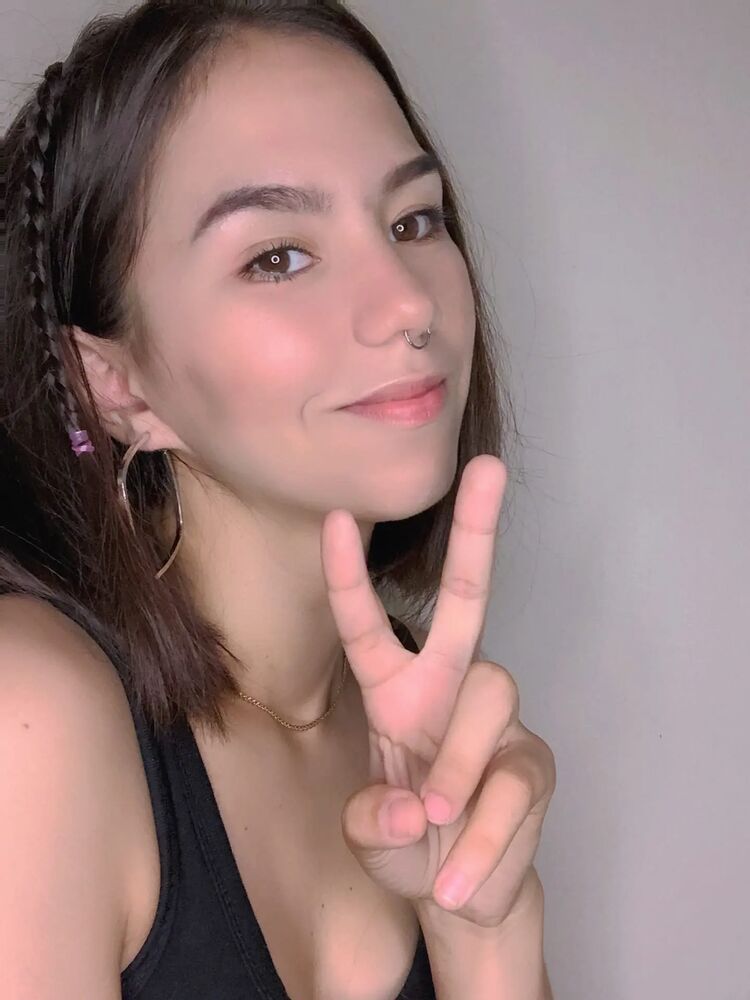  31210602  Ksusha, 25 ,    