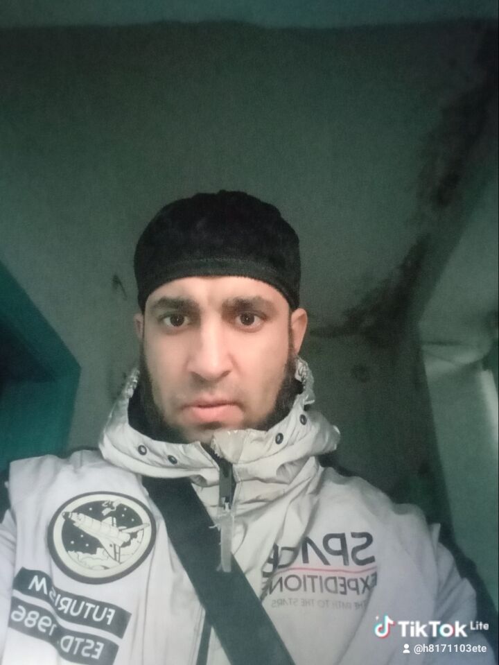  47043862  , 32 ,    