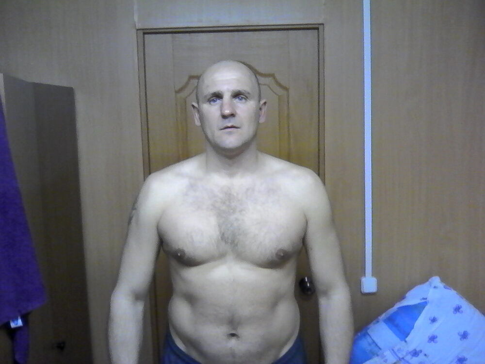  5835042  Artem, 47 ,    