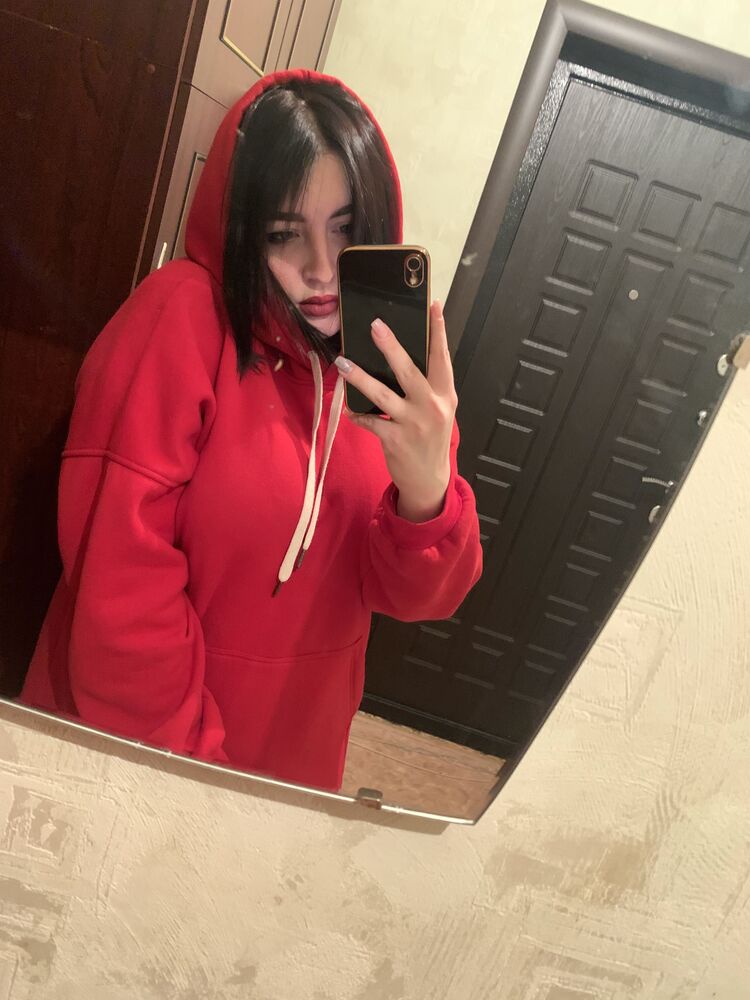  33273052  , 23 ,    