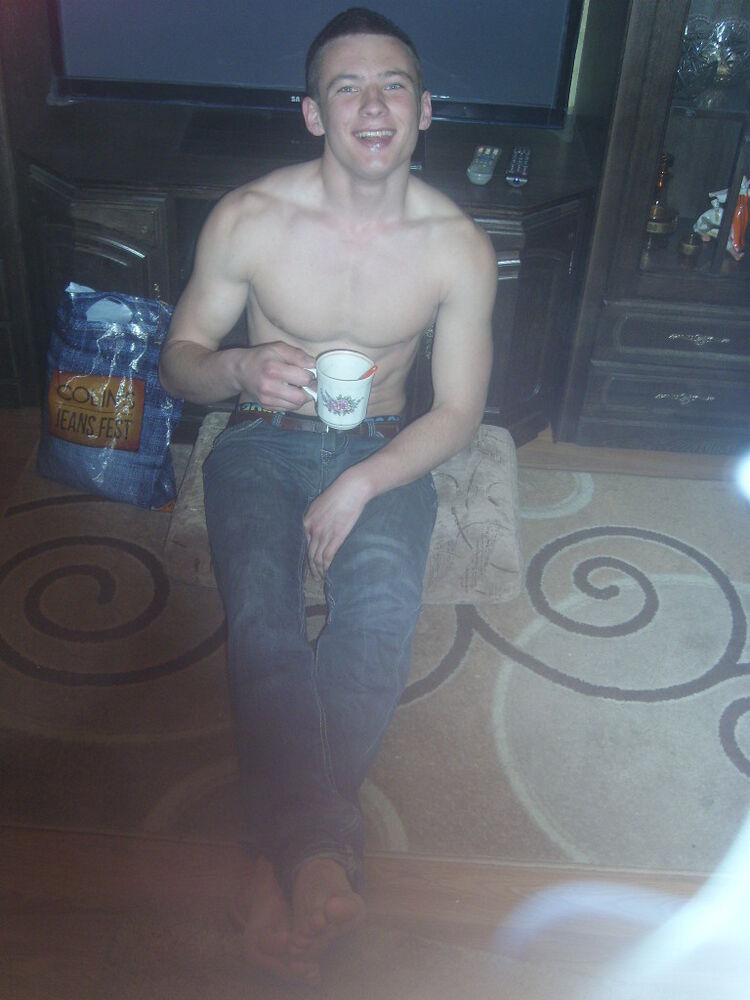  ,   Egor, 32 ,   