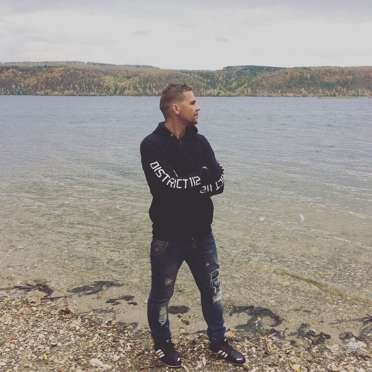  ,   Konstantin, 37 ,   ,   , c 