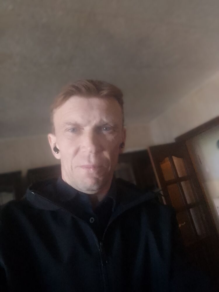  51844652  , 46 ,    