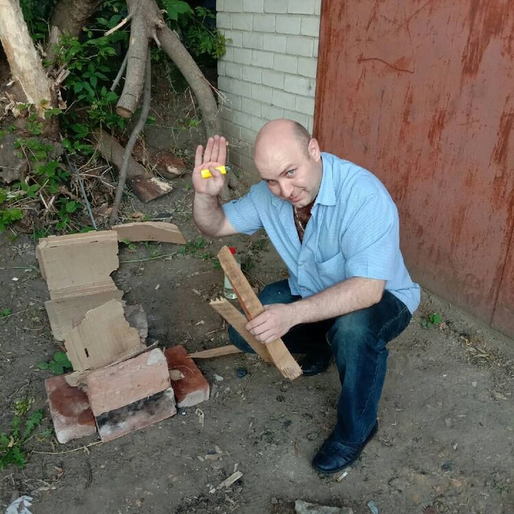  32448122  , 37 ,    