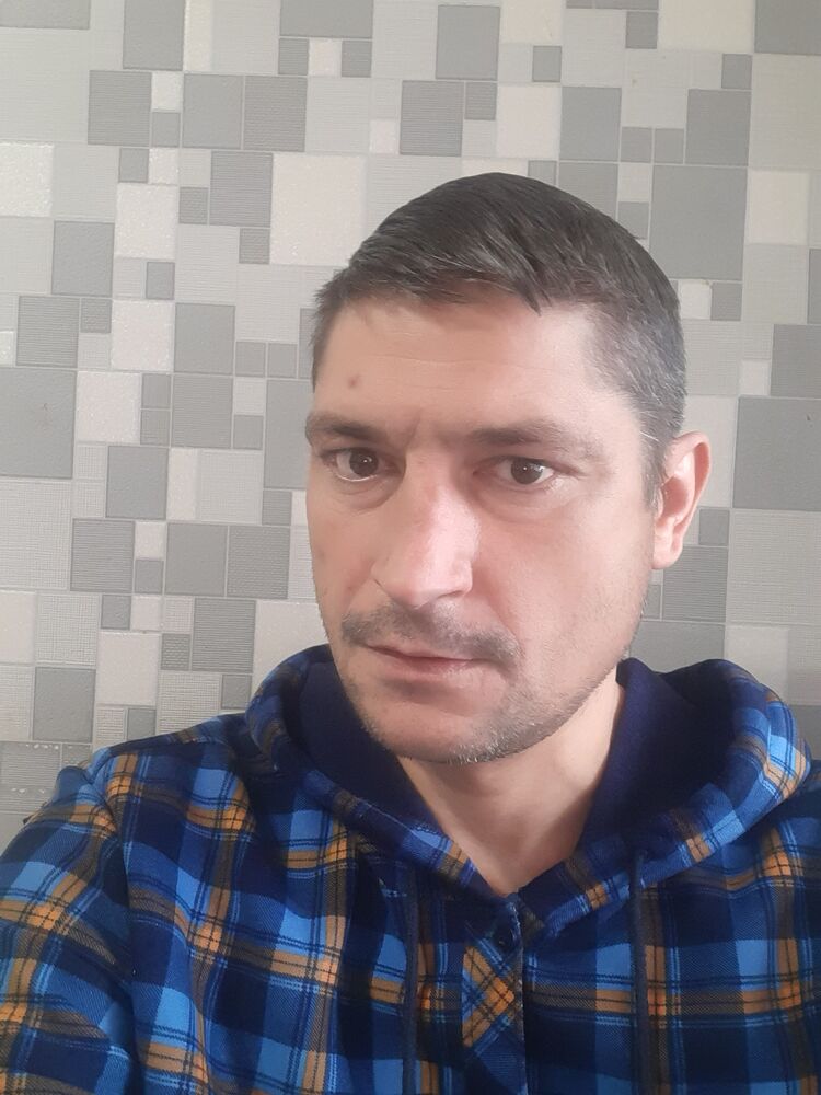  52963972  , 39 ,    