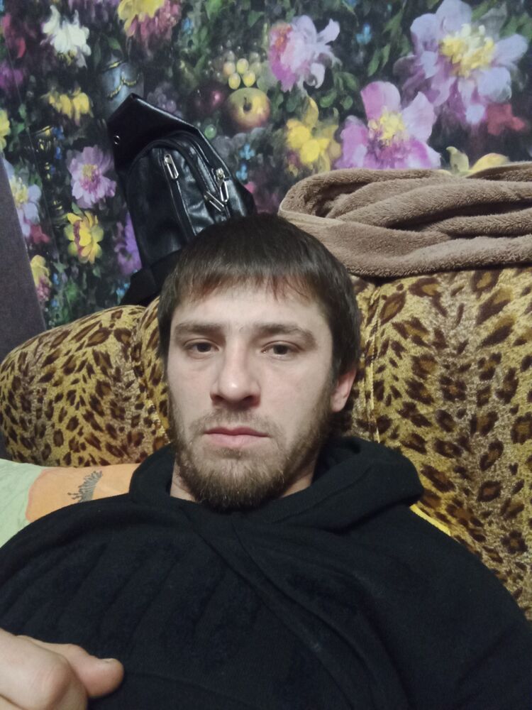  ,   Maga, 31 ,   ,   