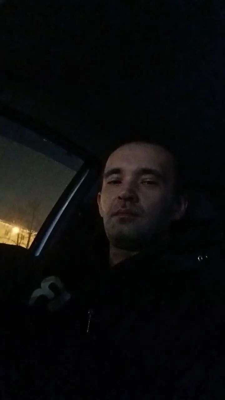  44607882  , 34 ,    